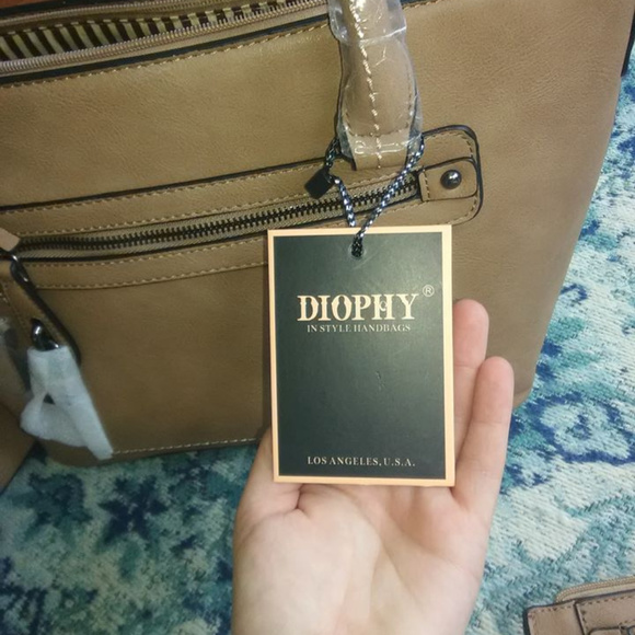 NWT Diophy tan leather (pu) 3 bags for 1 - Picture 2 of 6